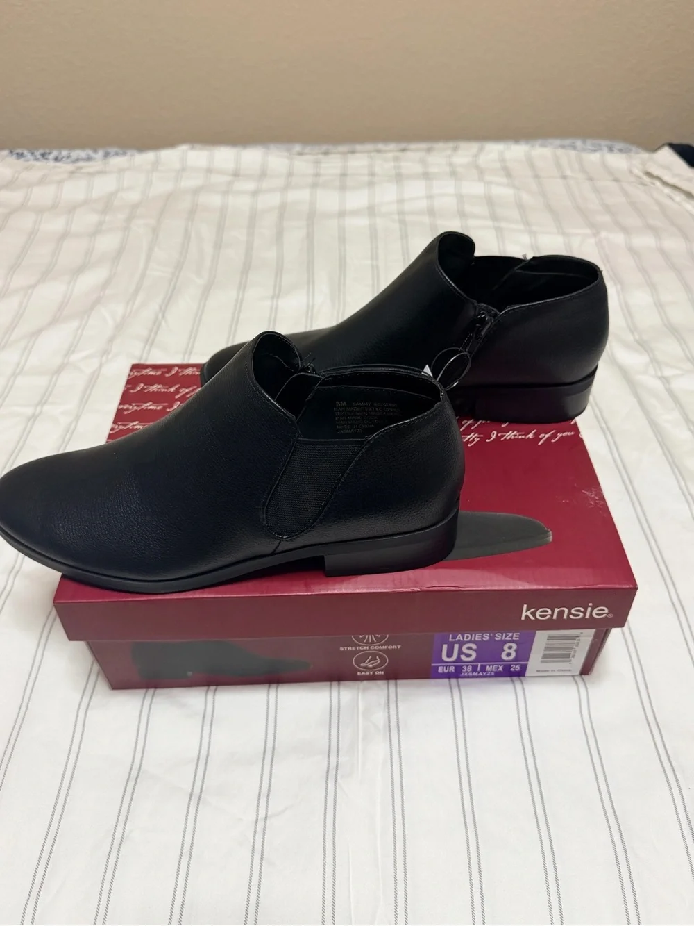 Kensie sleek chukka